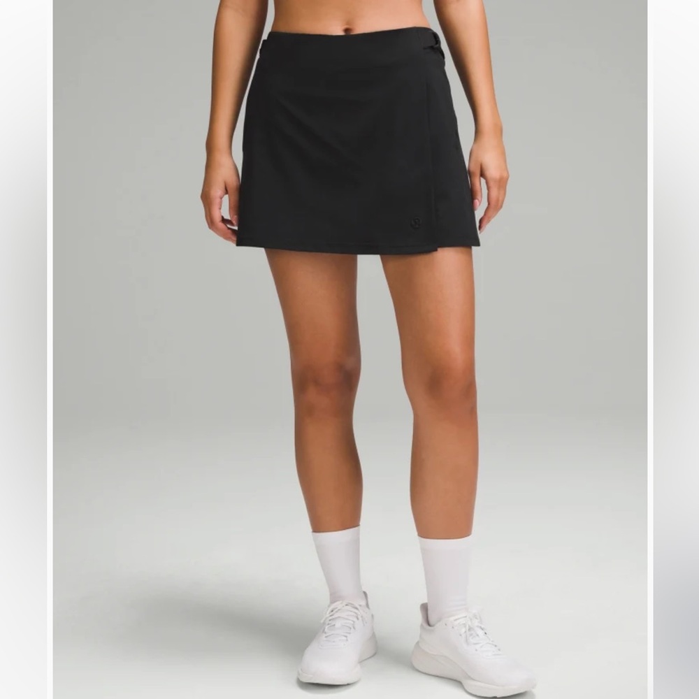 NWT Wrap-Front Mid-Rise Golf Skirt / BLACK